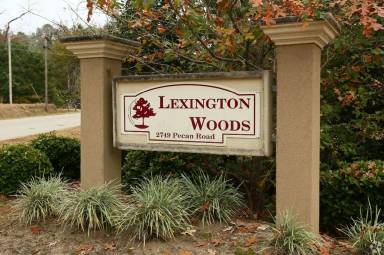 Main picture of Lexington Woods