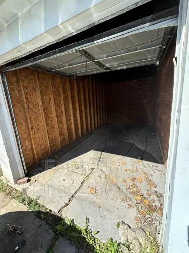 Main picture of 365 N Gannon St