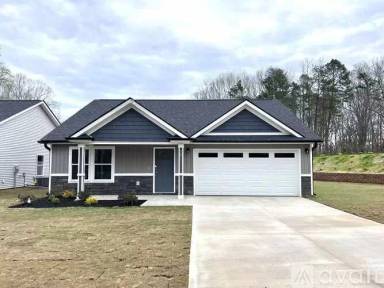 Main picture of 30 Creekside Ln