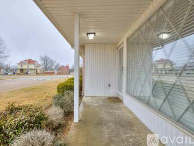 Main picture of 9 Street Quadplex