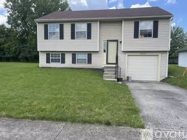 Main picture of 3755 Springwood Dr
