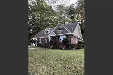 Main picture of 4597 Briarcliff Rd NE