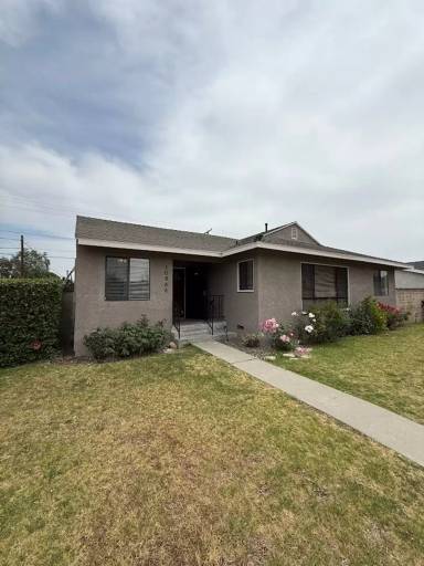 Main picture of 10866 Gerald Ave