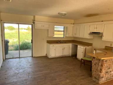 Main picture of 986 NW County Road 2090