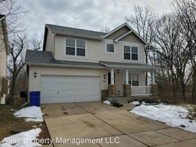 Main picture of 302 Hunters Heights Dr
