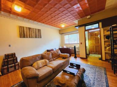 Main picture of 2313 Brown St