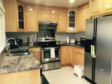 Main picture of 2206 Amberwood Ln