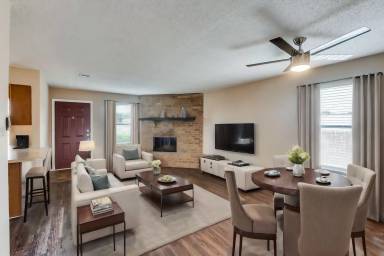Main picture of 2440 W Northgate Dr