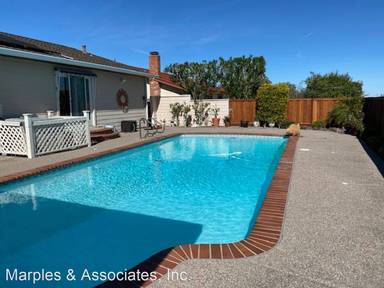 Main picture of 1008 Rolling Hill Way