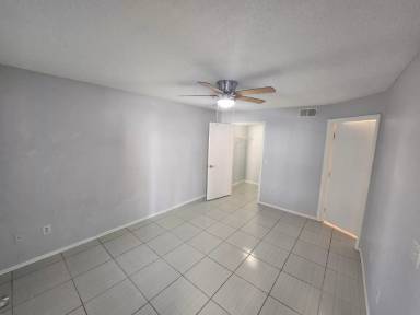 Main picture of 2201 Key West Court
