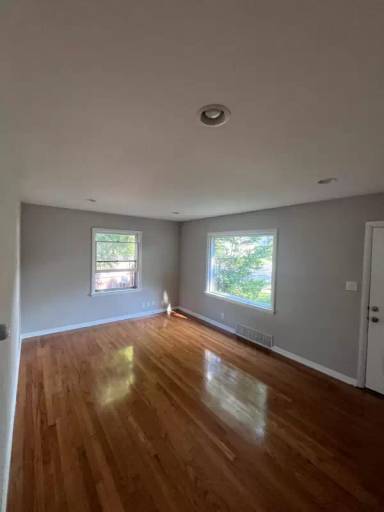 Main picture of 612 E Linus St