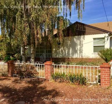 Main picture of 726 Cherry Way