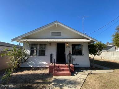Main picture of 943 Bay View Ave