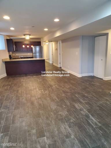 Main picture of 3940 N Southport Ave