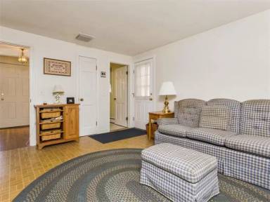 Main picture of 83 Longwood Dr