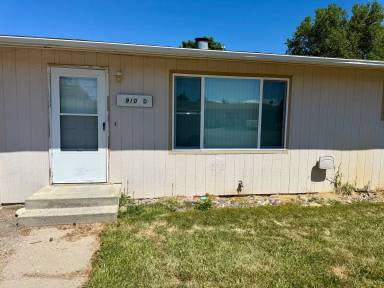 Main picture of 910 Park Ave