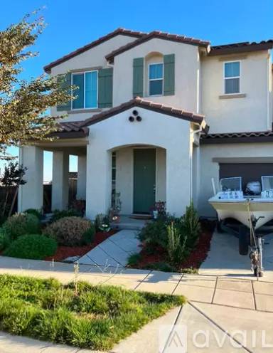 Main picture of 205 E Zinnia Way