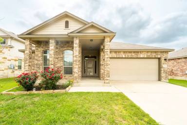 Main picture of 1126 Daffodil Dr