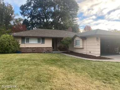 Main picture of 1181 25th Ave