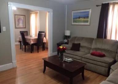 Main picture of 70 Summer St