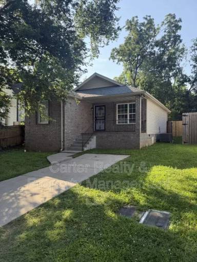 Main picture of 1812 Glade St
