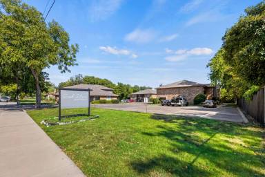 Main picture of 1935 Cranford Dr