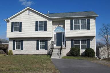 Main picture of 114 Paradise Ct