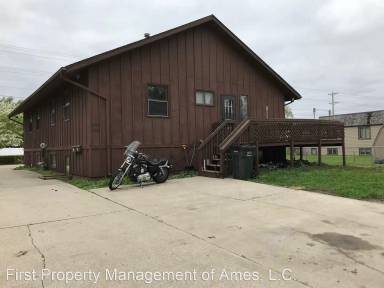 Main picture of 2207 Barr Dr