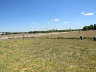 Main picture of 4800 John David Dr
