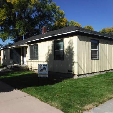 Main picture of 737 SW Glacier Ave