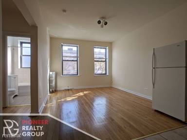 Main picture of 2737 N Milwaukee Ave