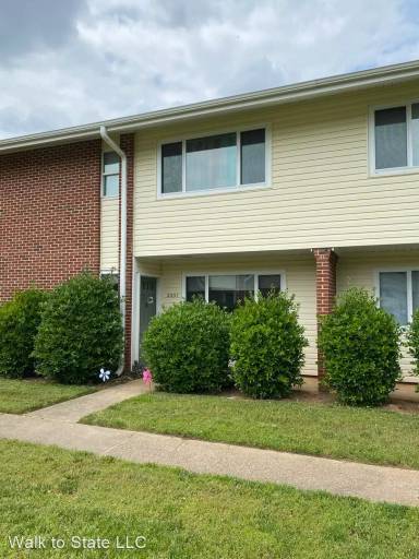 Main picture of 2331 Champion Ct