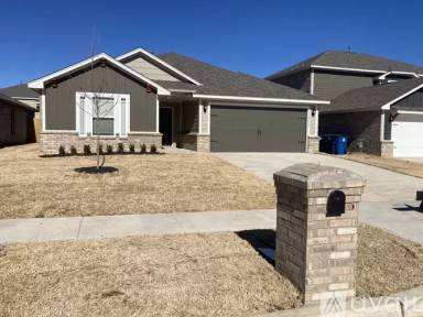 Main picture of 1013 NW 3rd St