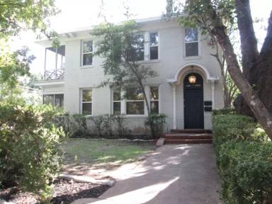 Main picture of 4301 Vandelia St