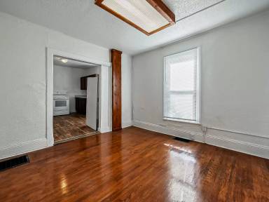 Main picture of 312 Ballard St