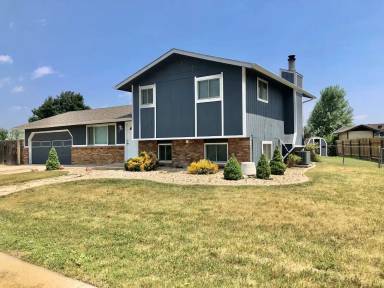 Main picture of 3118 Lake Dr
