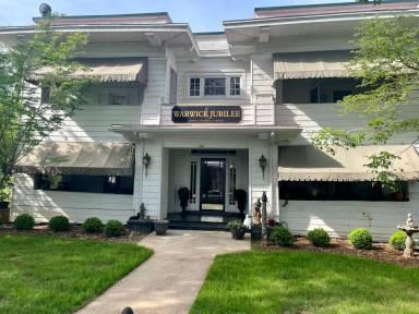 Main picture of The Warwick