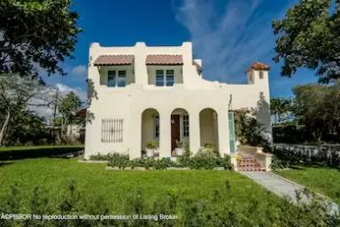 Main picture of 302 Fordham Dr