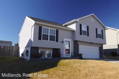 Main picture of 14406 S 28th St