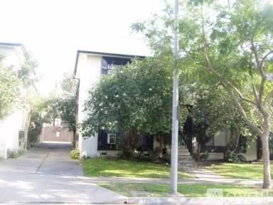 Main picture of 908 N Genesee Ave