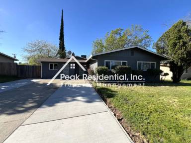 Main picture of 8508 Almaz Ave