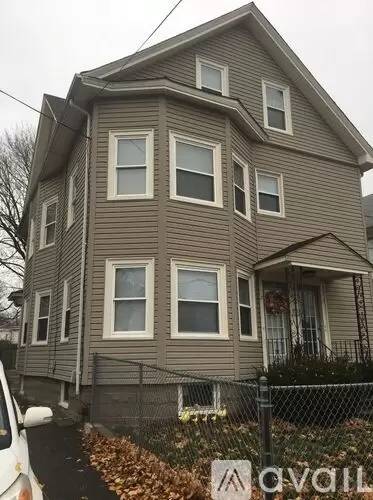 Main picture of 17 Ashton St