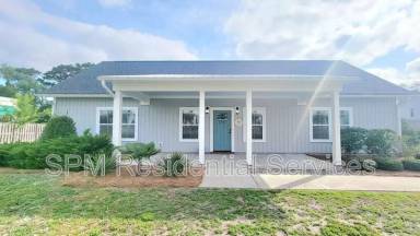 Main picture of 4721 College Acres Dr