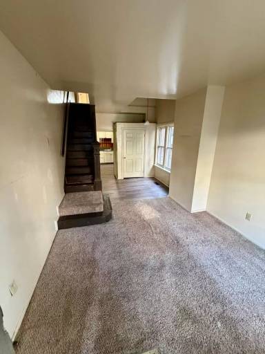 Main picture of 918 May St