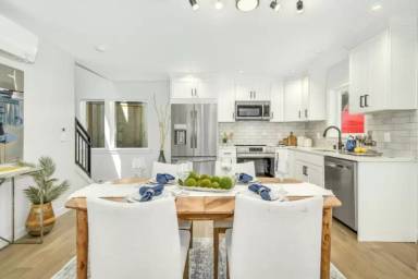 Main picture of 7514 20th Ave NE