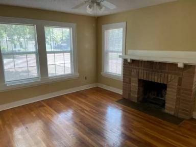 Main picture of 2412 22nd St
