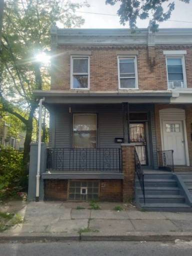 Main picture of 110 N Wilton St