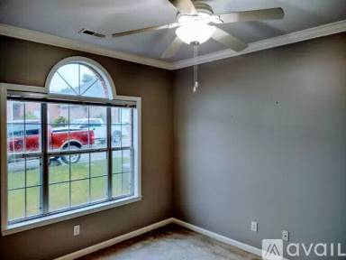 Main picture of 75 Steeplechase Ct