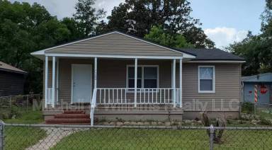 Main picture of 7322 Bloxham Ave