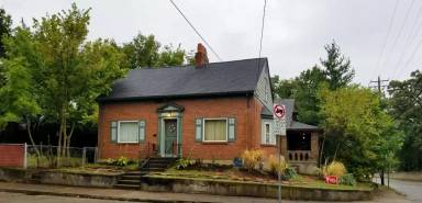 Main picture of 771 Derby Ave